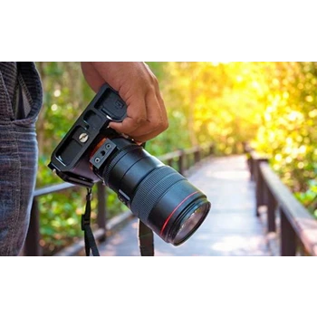 DSLR Camera